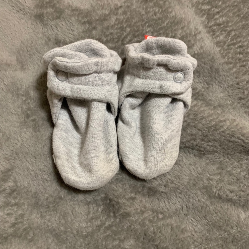 Zutano booties 12 m grey cotton